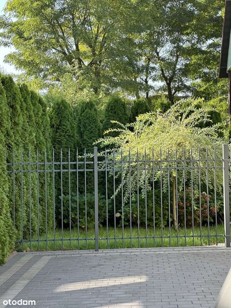 Nowoczesny dom z garażem, pompą ciepła i solarami-19