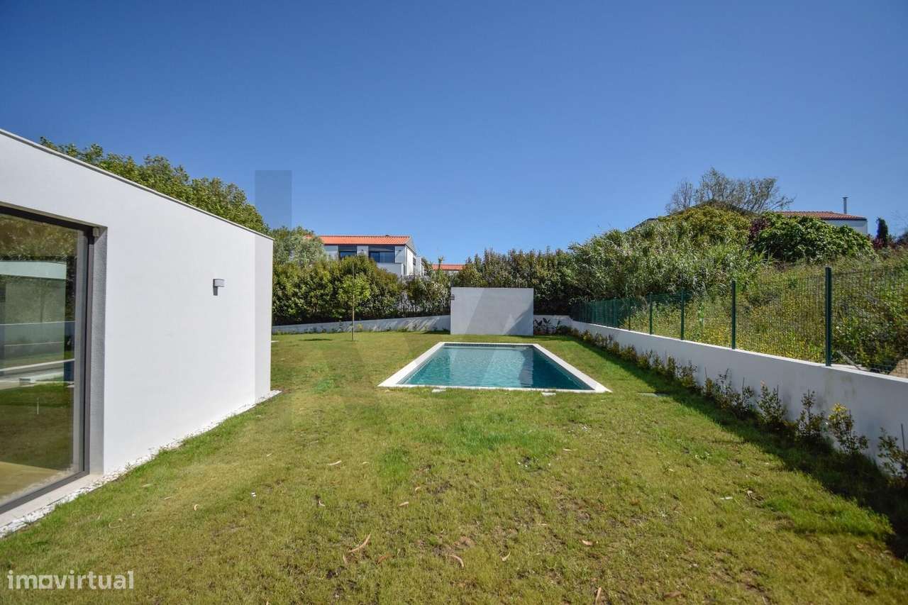 Moradia Contemporânea T5 no Oeiras Golf & Residence-35