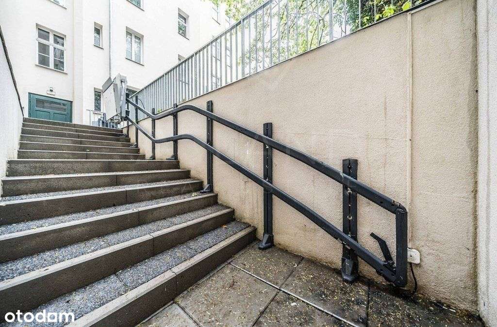 Lokal po remoncie w zrewitalizowanej kamienicy!-12