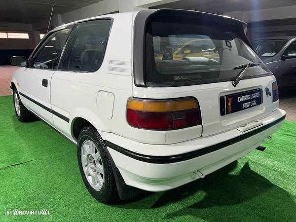 Toyota Corolla 1.3 - 6