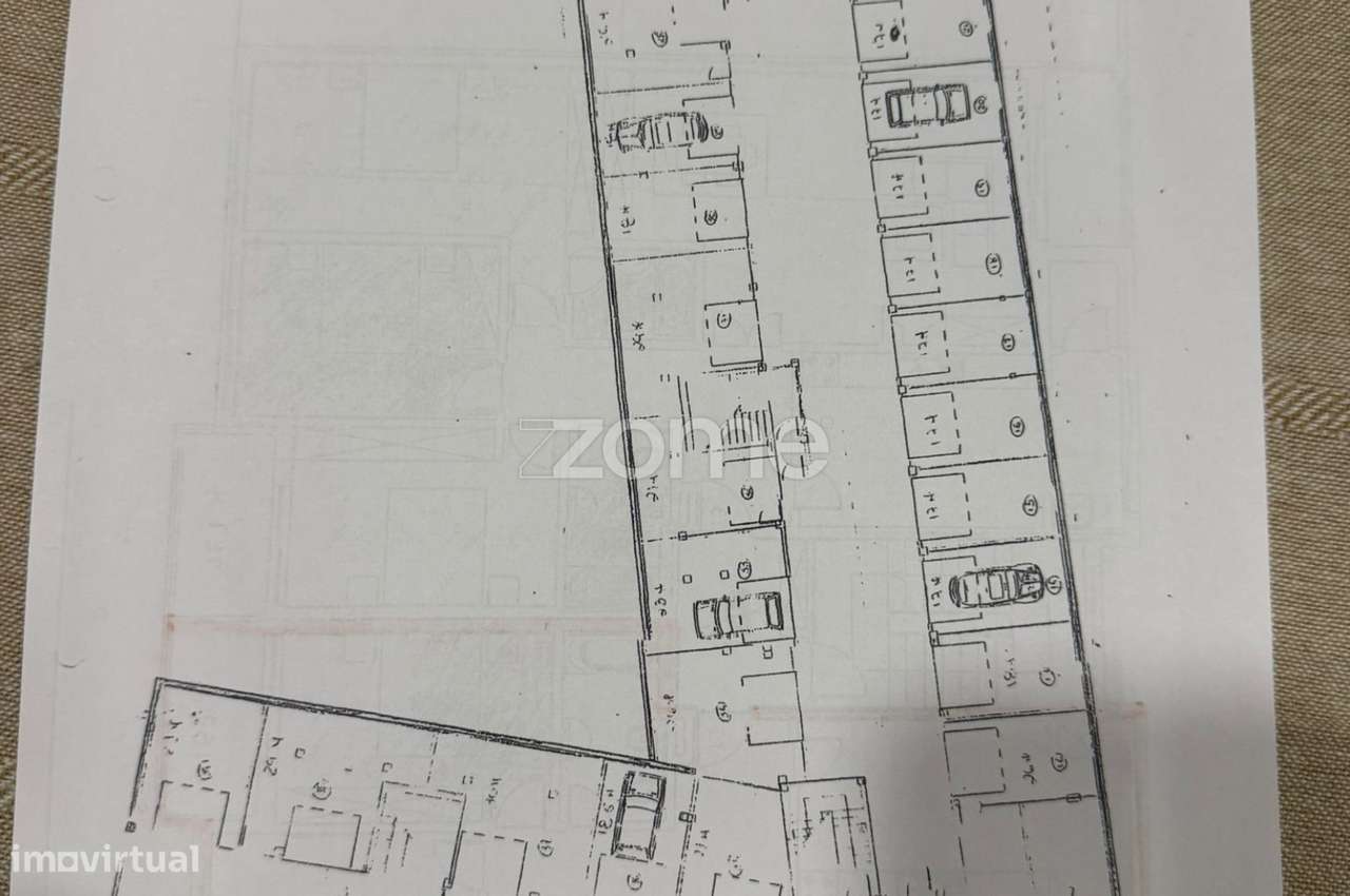 Apartamento T3 Duplex com 136 m2-24