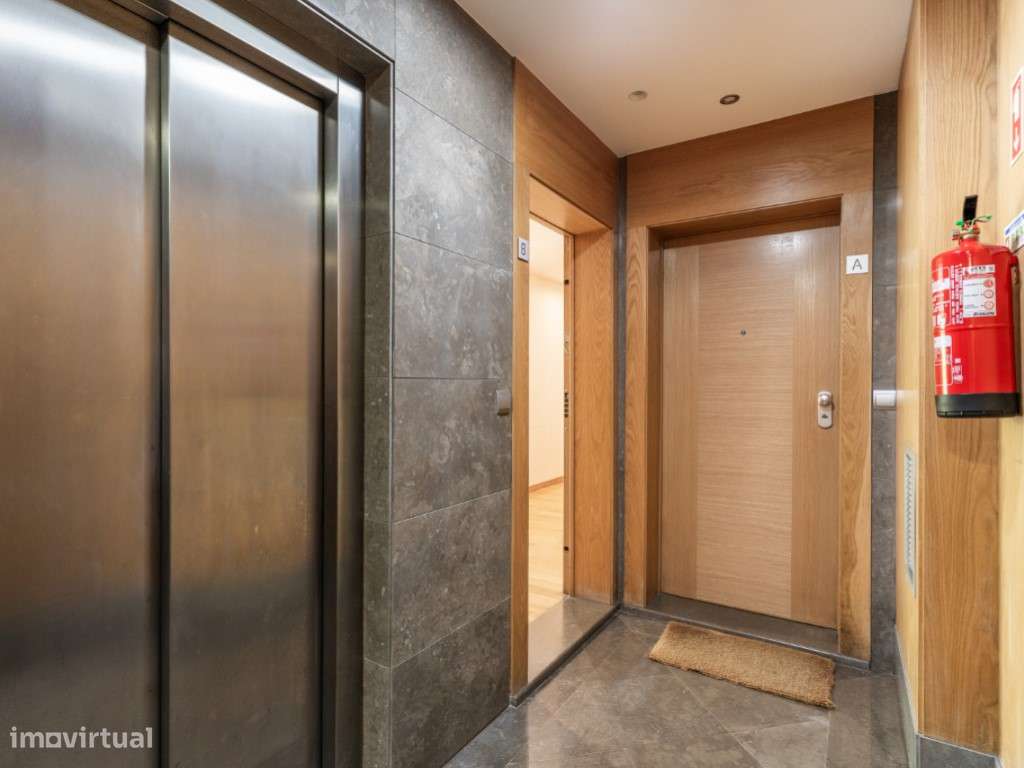 T3 com garagem e varanda com 23m2 - Colinas do Cruzeiro, Odivelas-22