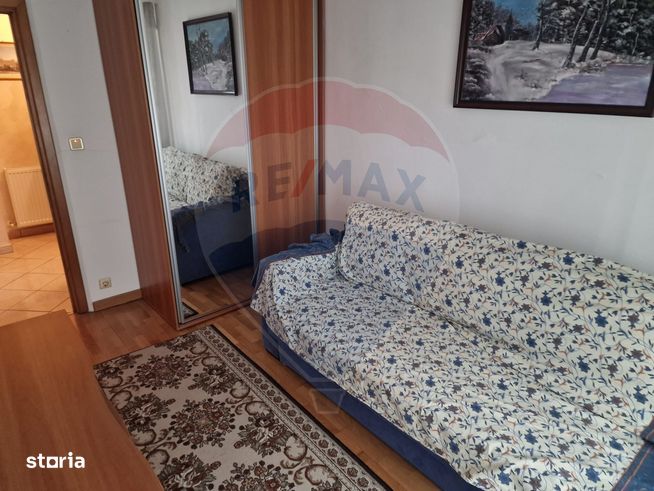 Apartament cu 3 camere de vânzare în zona Stefan cel Mare-15