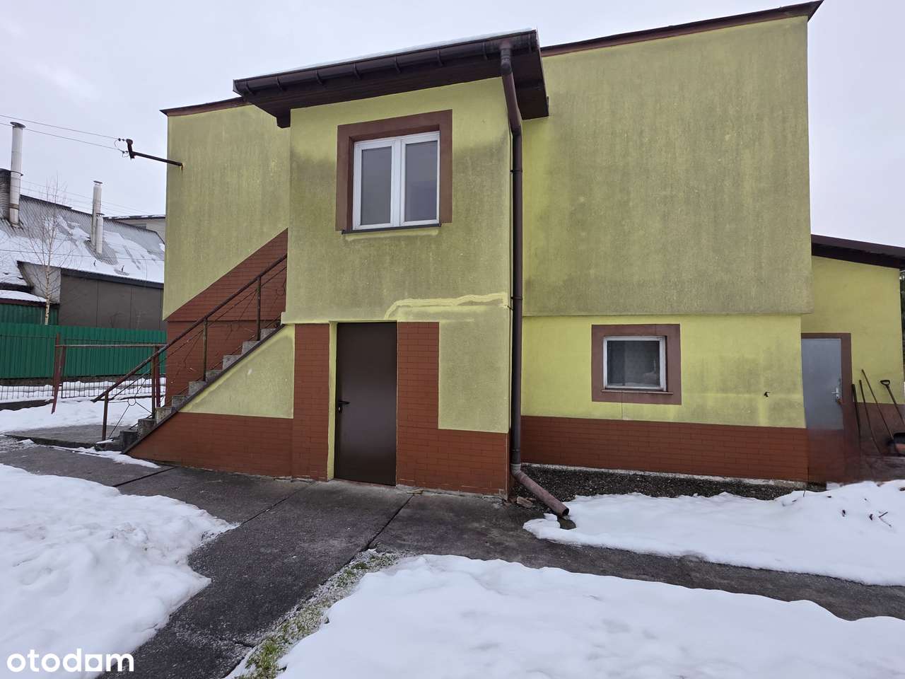 Wolnostojący dom/2poziomy 5 pokoi/ Skawina/Gaz/ kanalizacja/ prąd/woda-1