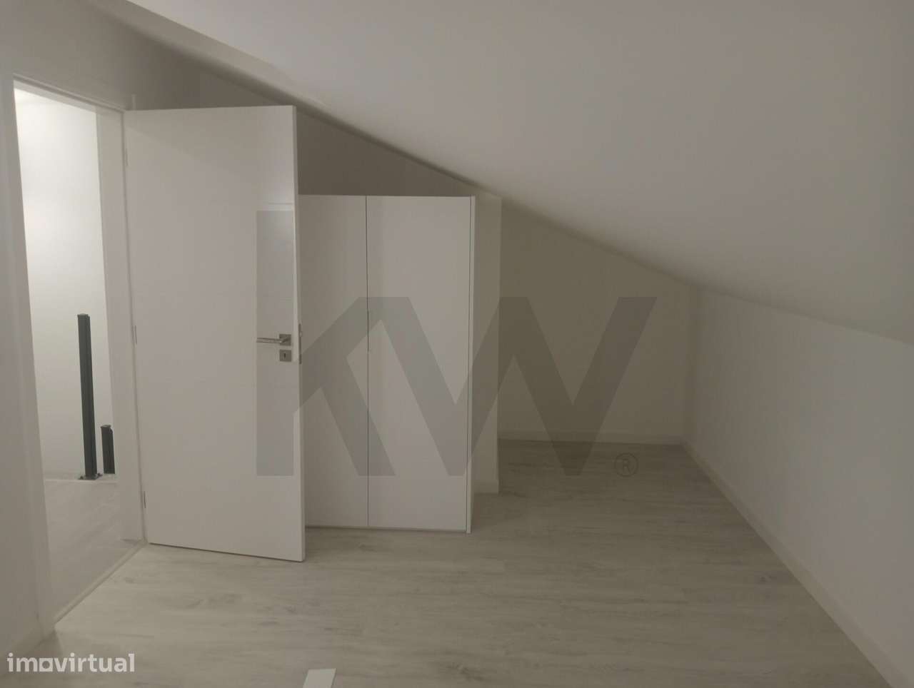 Moradia T5 em Banda, Corroios - Grande imagem: 5/22