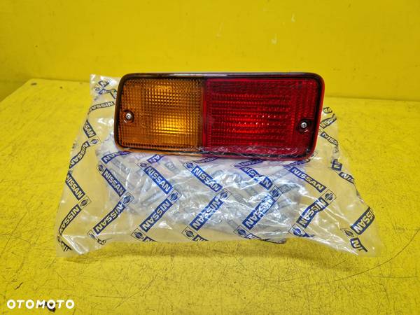 NISSAN PATROL Y60 Y61 LAMPA PRAWA TYŁ 93- 26554-32J00 - 1