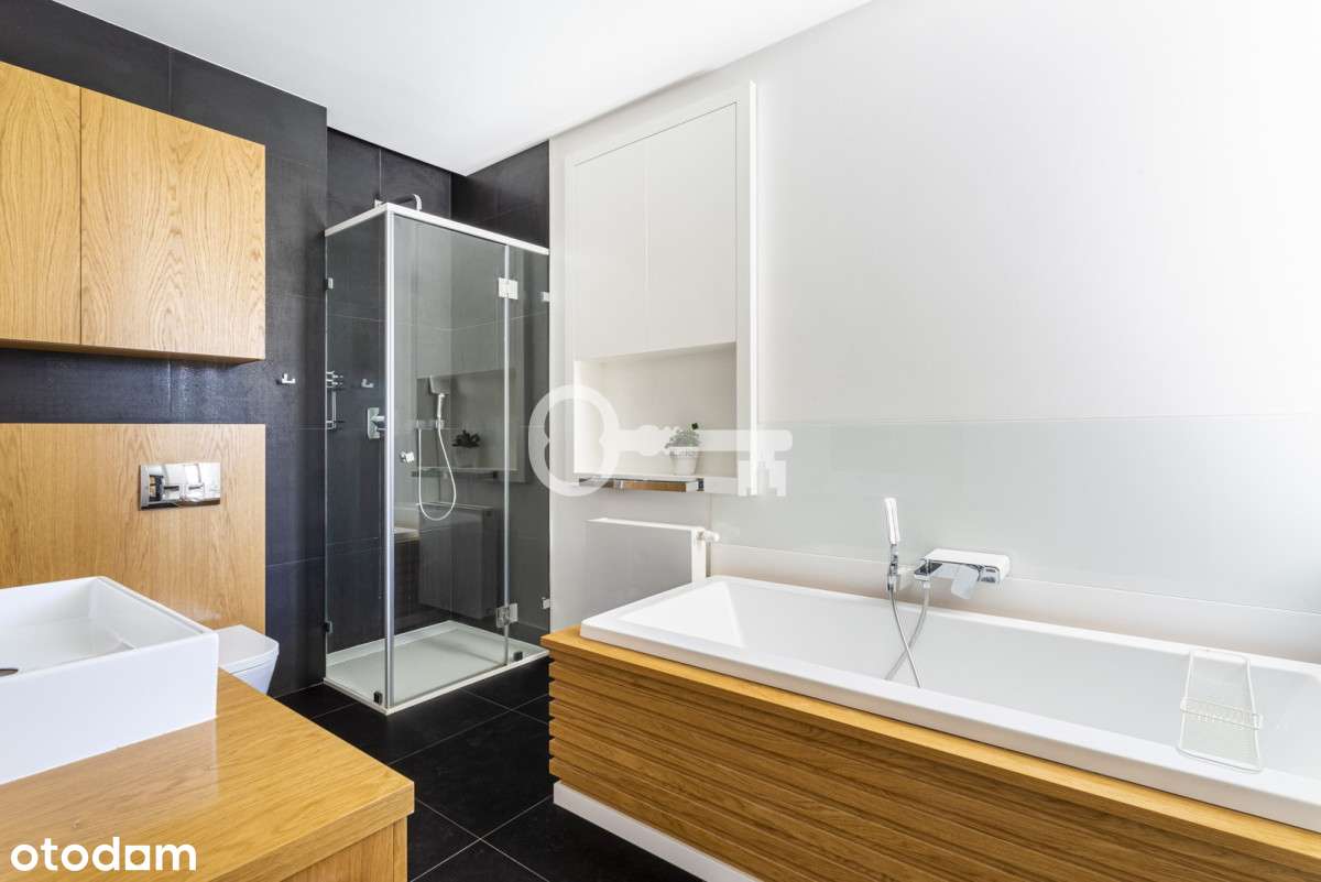 Luksusowy apartament z windą i tarasem-7
