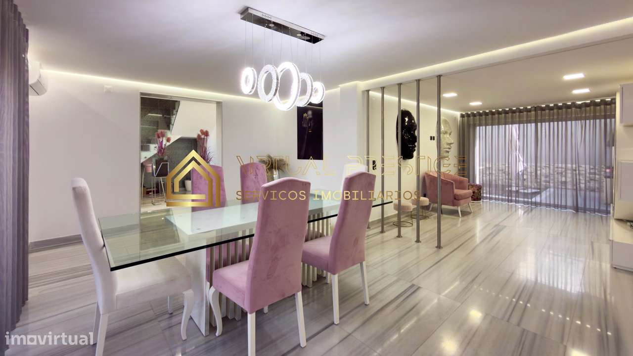 Moradia T4 Remodelada com Piscina em Belverde-10