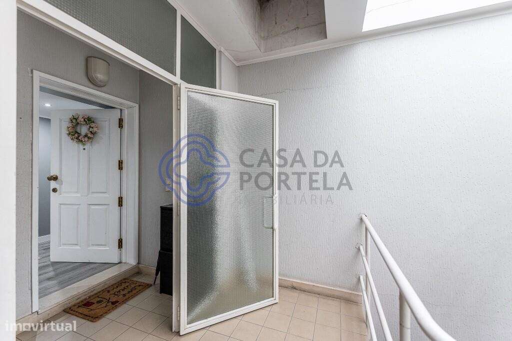 Apartamento T4 em Arcozelo com Terraço e Vistas Mar | Garagem 2 Carros - Grande imagem: 4/45