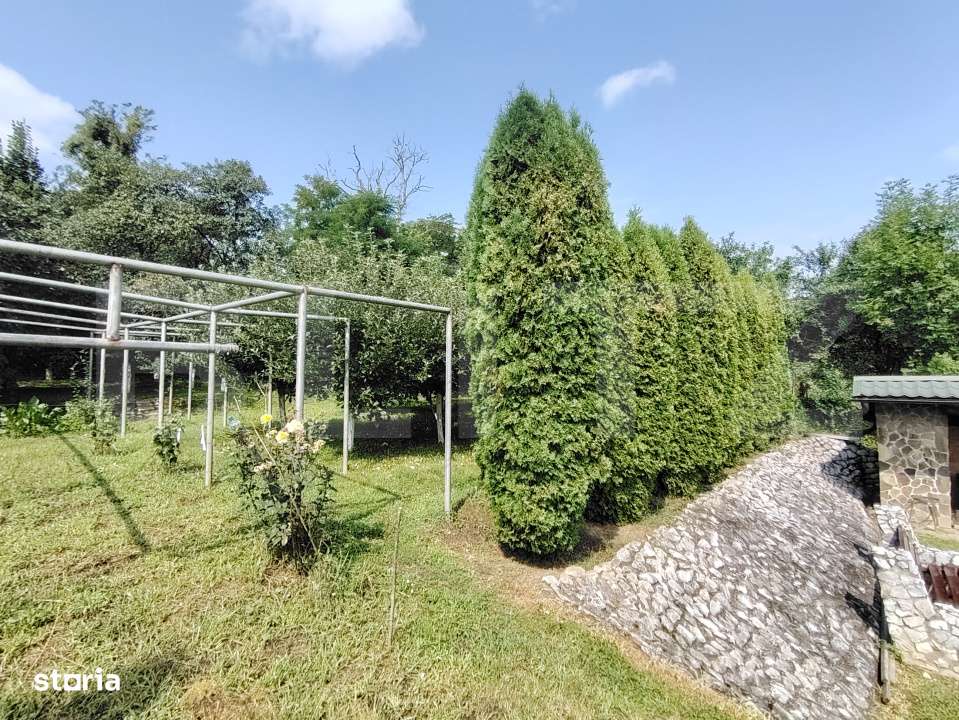 Casa cu mobilier premium si gradina spectaculoasa in Tarnaveni - Imagine principală: 5/19