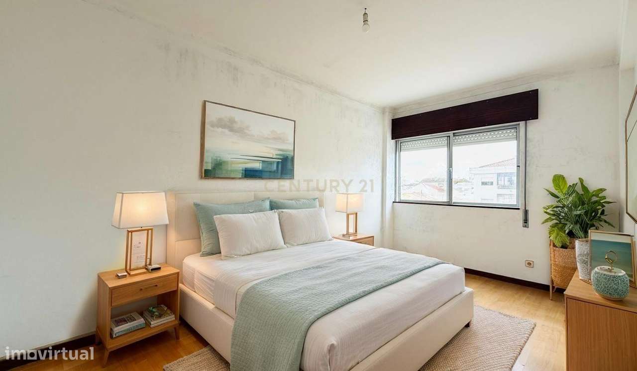 Apartamento T4 com Varanda e Arrecadação, no Centro do Pinhal Novo-13