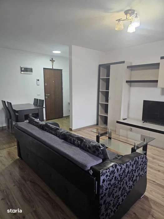Studio, suprafata de 45mp + balcon, mobilat si utilat, cu loc de parca-2