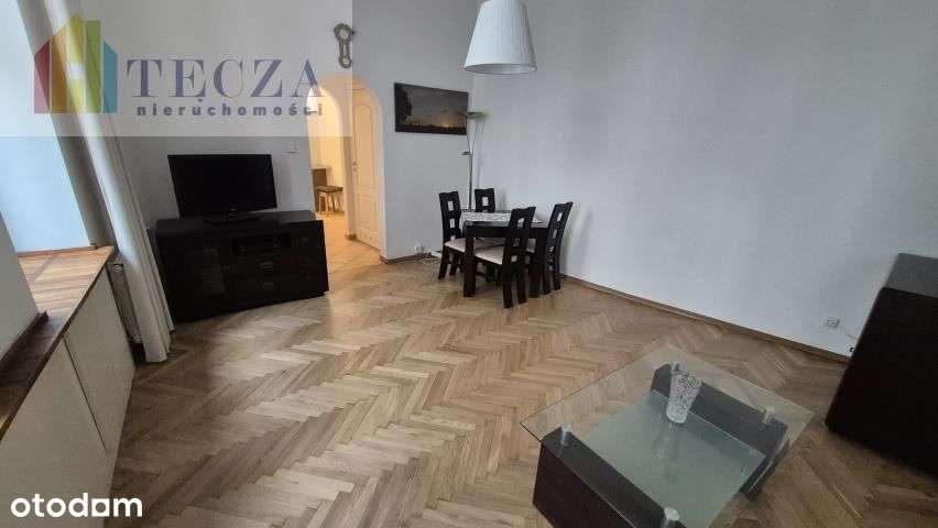 3,5 M wysokości|Kamienica|350 M od Łazienek| Metro-8