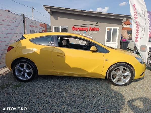 Opel Astra GTC 1.6 Turbo Sport - 3