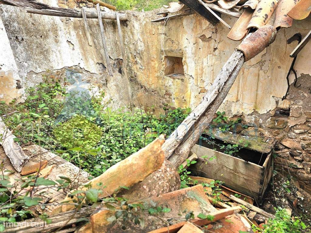 Casa rural e Terreno rústico, em Alferce. Com eletricidade junto. - Grande imagem: 5/14
