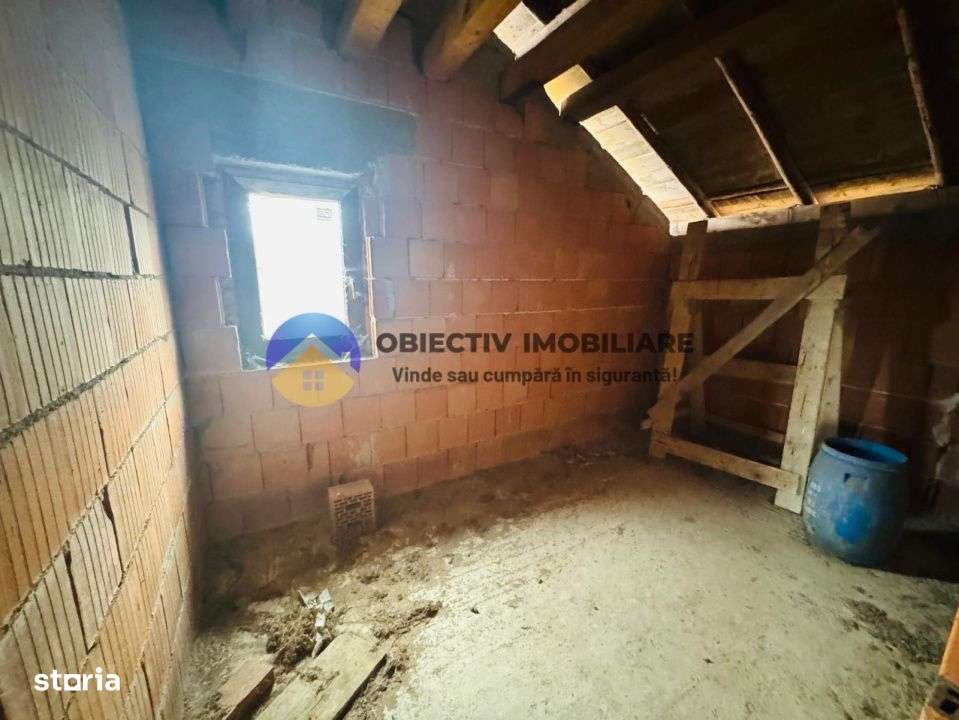 Vila la rosu  + teren 500 mp de vanzare – Zona Fermelor-8