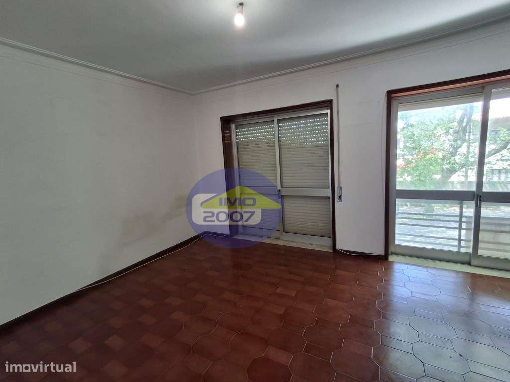 Moradia T3 em Miramar-16