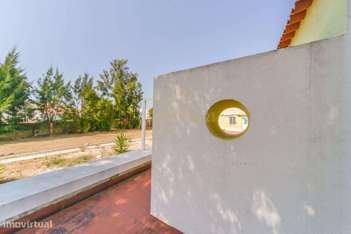 Quinta/Moradia na Póvoa de Santa Iria em Lote 2300m2-13