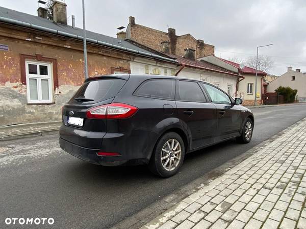 Ford Mondeo 2.0 TDCi Ambiente - 4