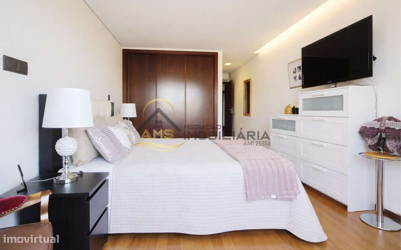 APARTAMENTO T2 COM GARAGEM CENTRO DE FAFE-21