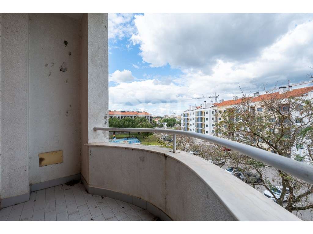 T3 com parqueamento e arrecadação-11