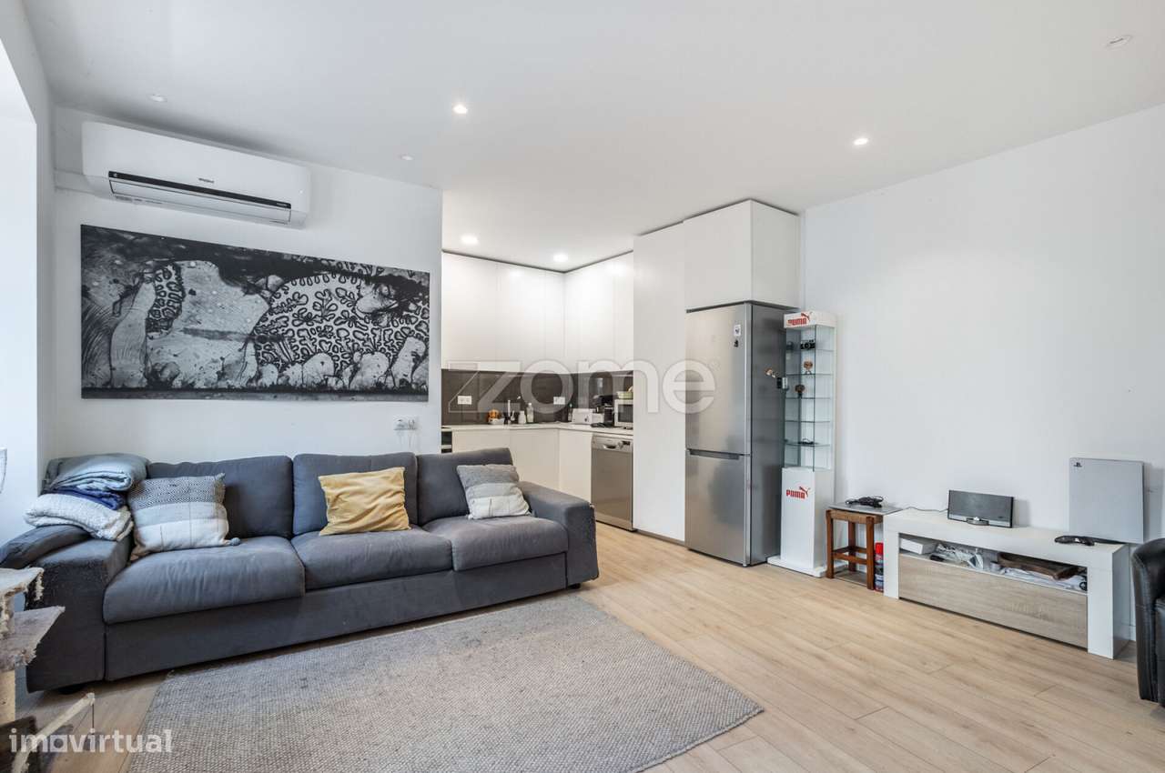 Prédio com grandes áreas no Centro de Leiria-2