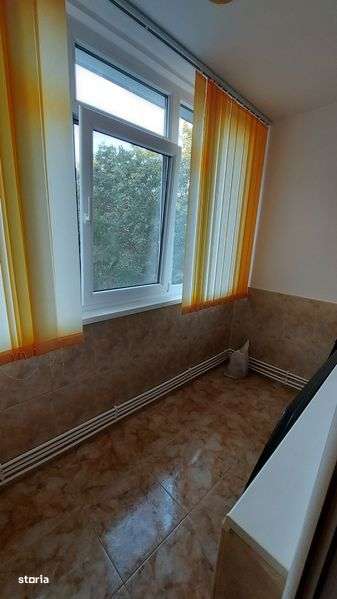 Inchiriere apartament 2 camere, semidecomandat - Imagine principală: 5/8