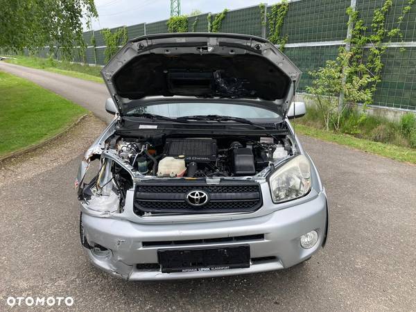 Toyota RAV4 - 10