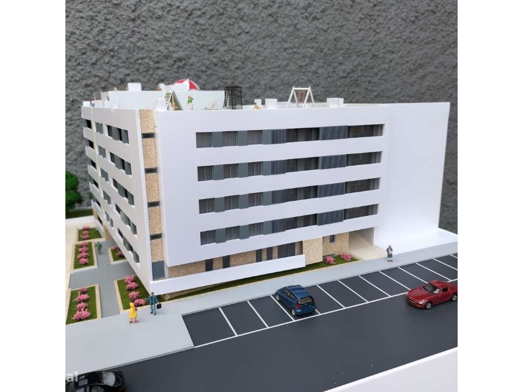 Apartamento T2 novo, varanda com churrasqueira; piscina e playgroun...-14