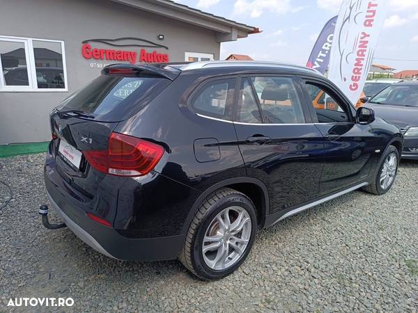 BMW X1 xDrive18d Sport Line - 3