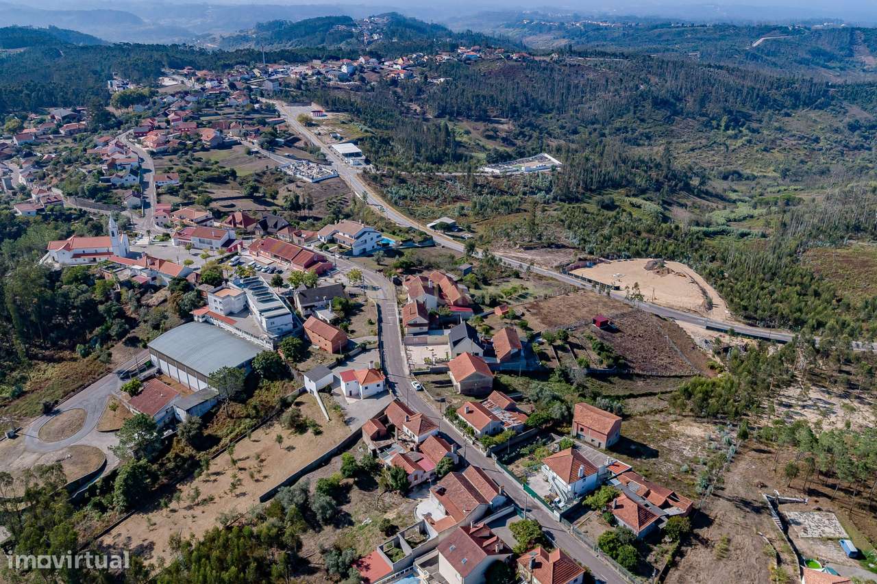 Moradia T5 em Memória – Colmeias-45