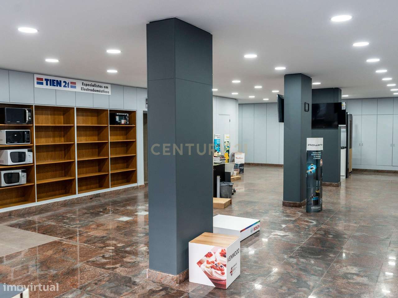 Loja para Arrendamento – Localização Privilegiada no Lavradio - Grande imagem: 3/17