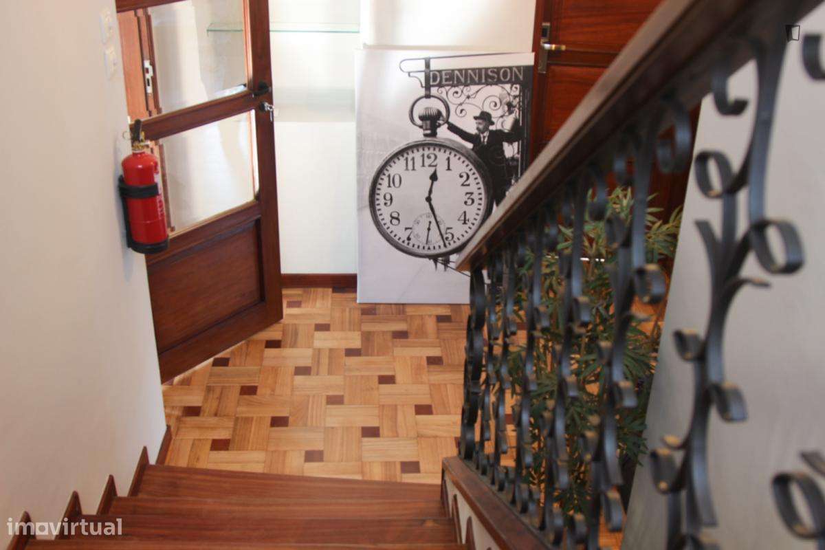 Quarto - localizado em Paranhos Porto - Grande imagem: 5/10