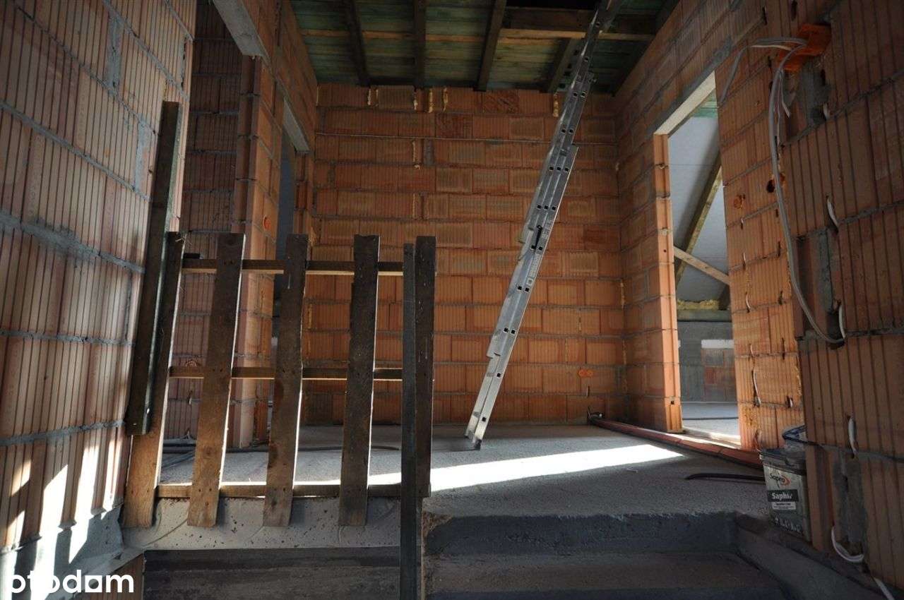 Nowy dom stan surowy zamkniety media-11