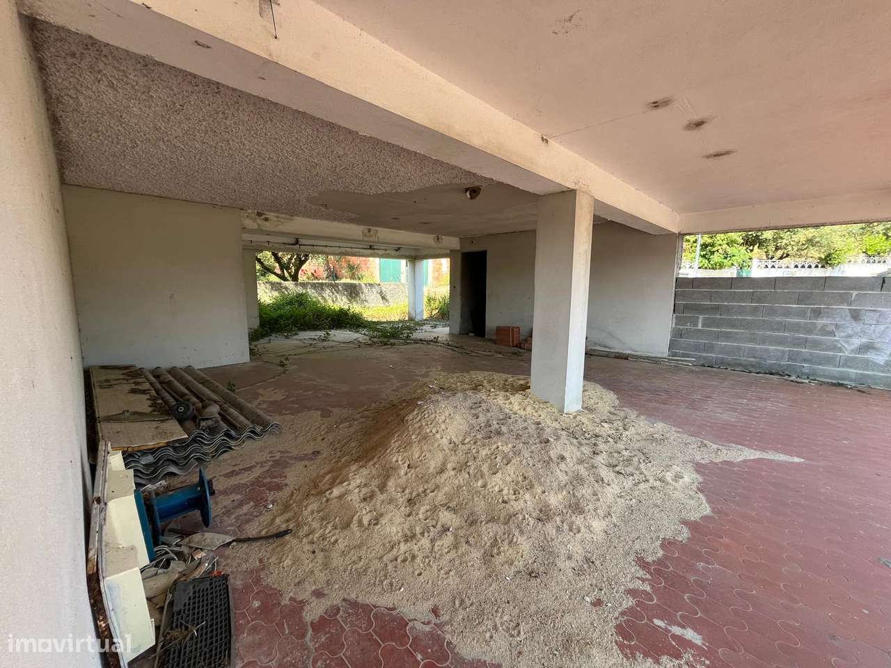 Moradia T4 c/ terreno-15