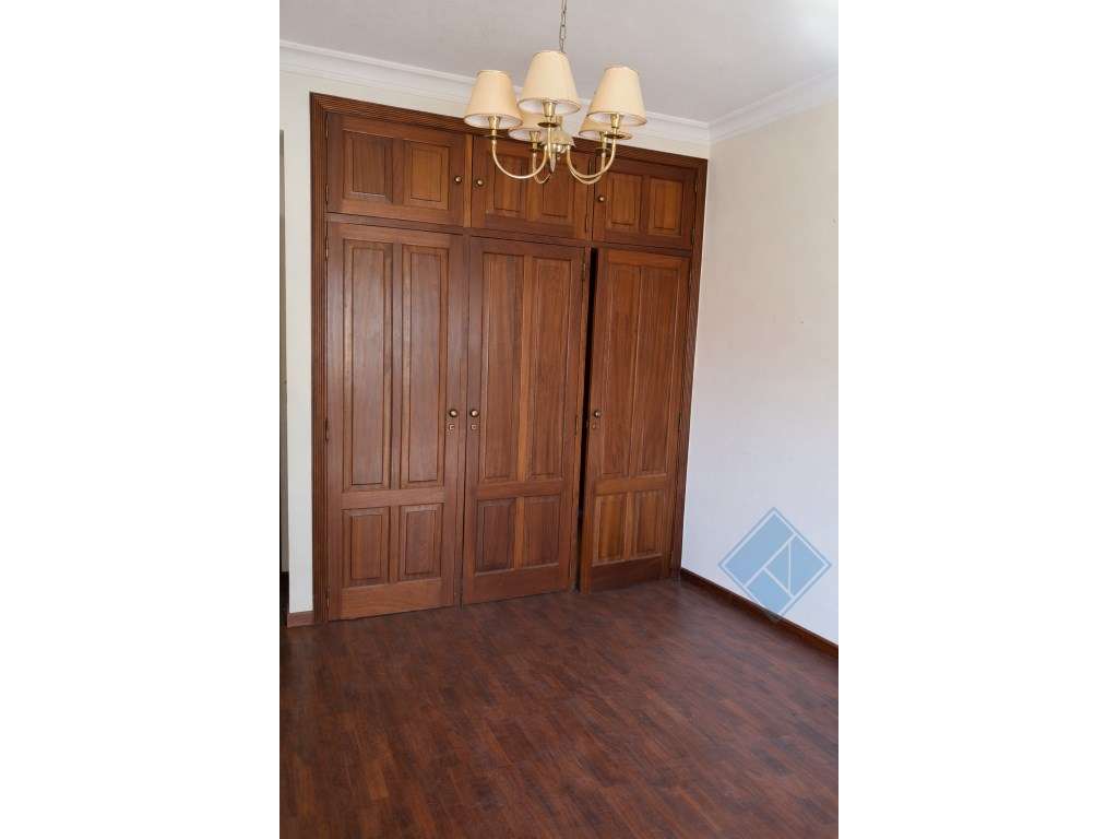 T4 no Areeiro | 180 m², Excelente Exposição Solar e Garagem Box + L...-10