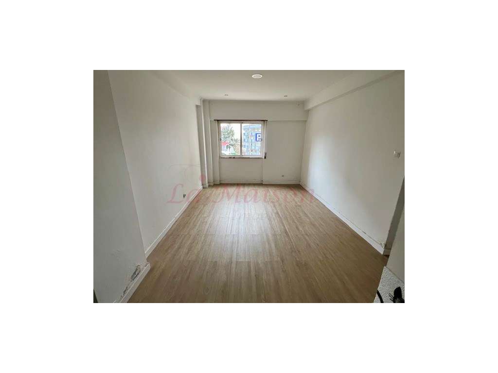 Apartamento T3 em Ramada-6