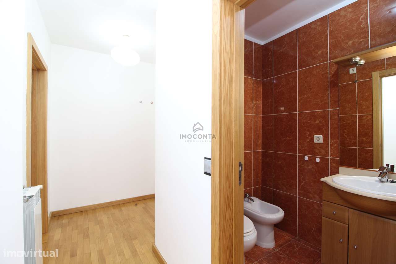 T1+1 Av. Dr. Fernando Melo – Lagueirões- Valongo |-8