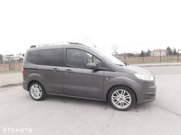 Ford Tourneo Courier 1.5 TDCi Trend - 12