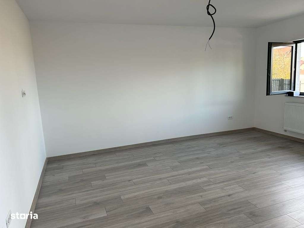 Anunț de vânzare: Locuință de lux nou construită în Serbănești, Bacău-14