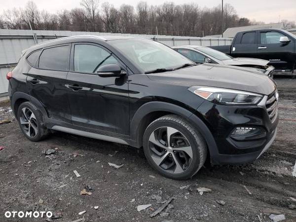 Hyundai Tucson - 4