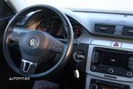 Volkswagen Passat - 10