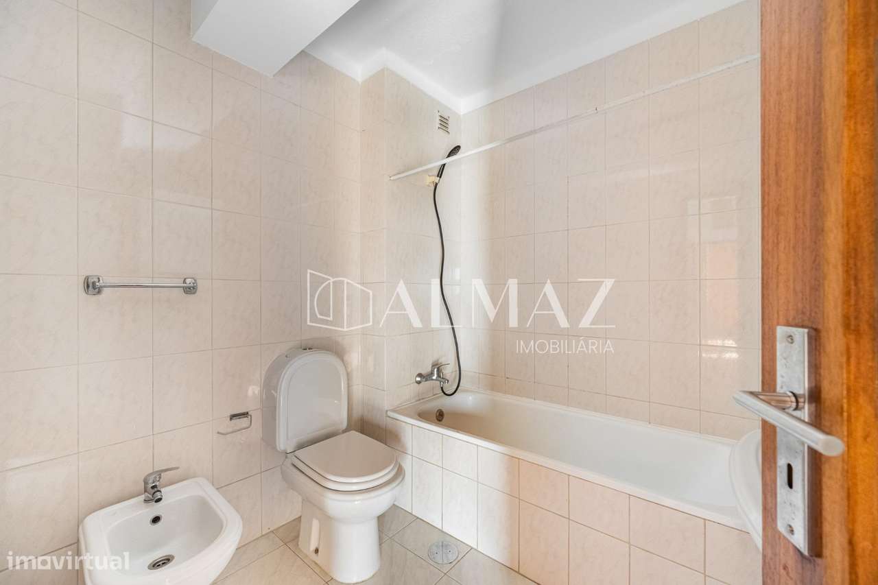 Apartamento T2 em Azurém, Guimarães | Excelente Oportunidade de...-10