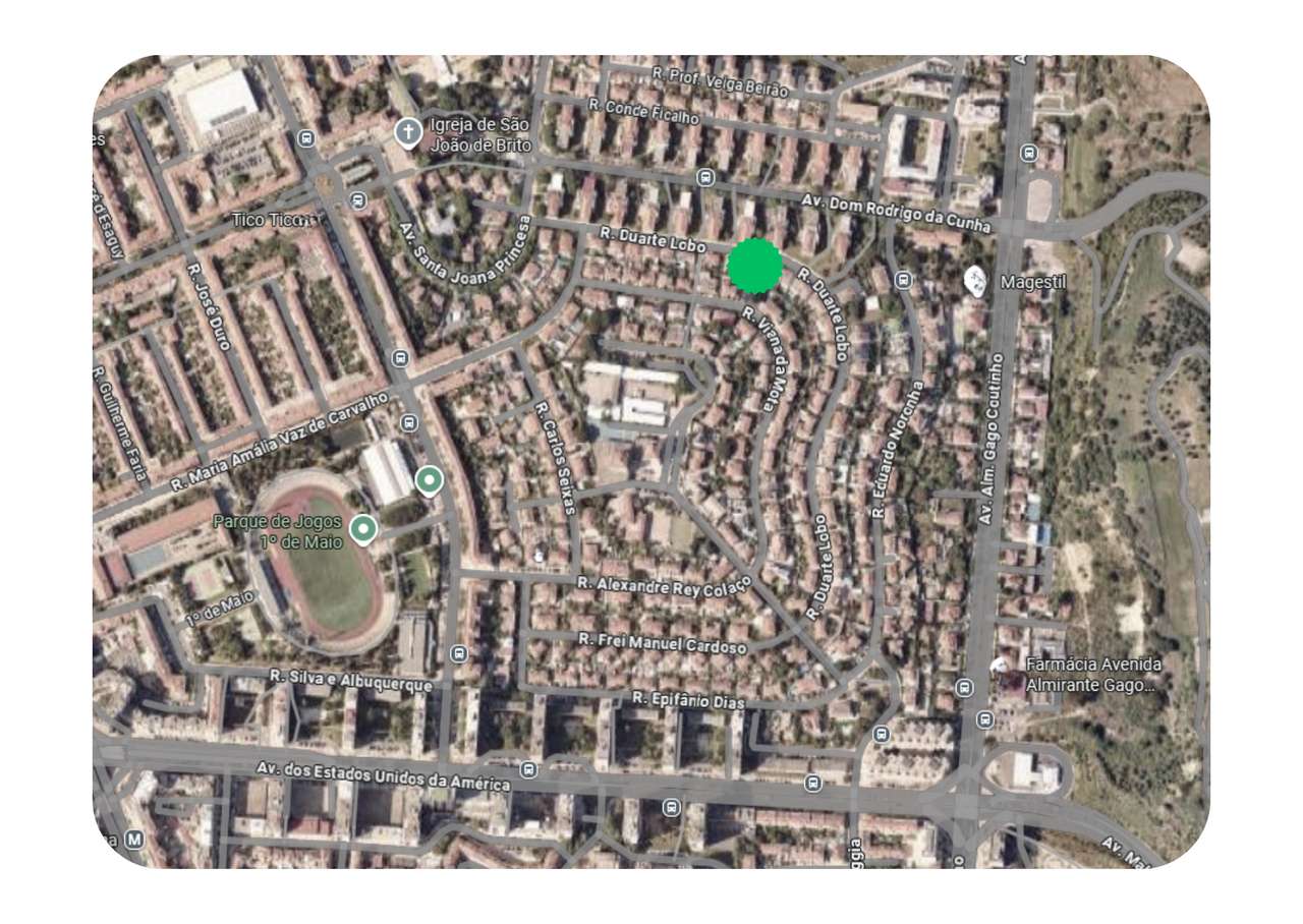 Moradia com três quartos em Alvalade-22