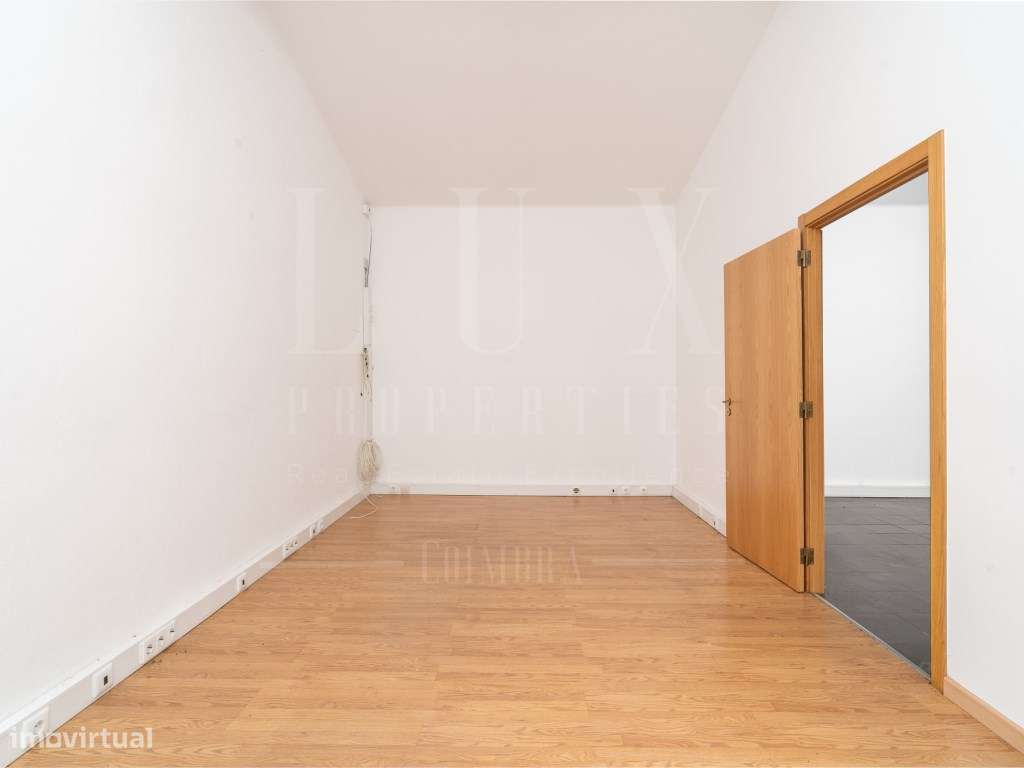 2 Garagens + Comércio | Av. Fernando Namora, Coimbra - Grande imagem: 4/30