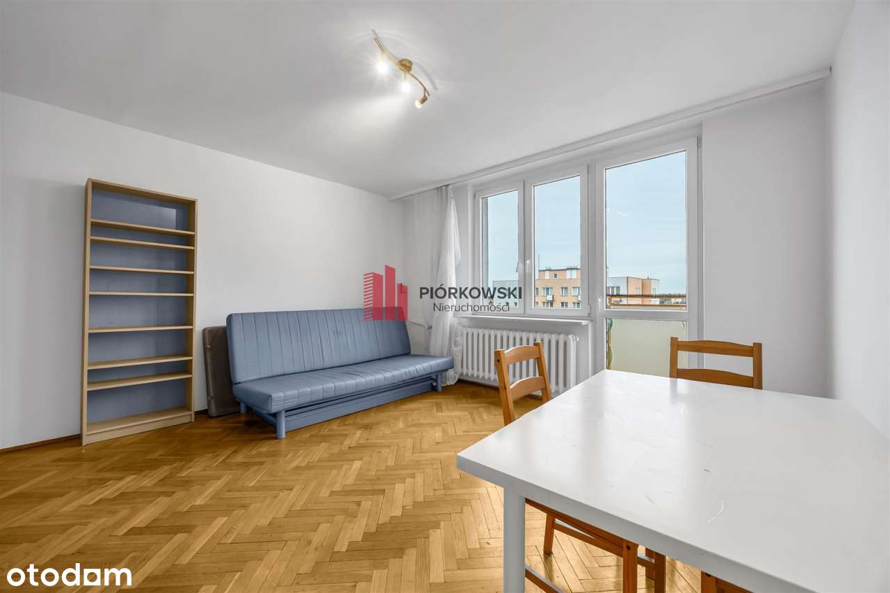 Kawalerka z widokiem na Mokotów-0