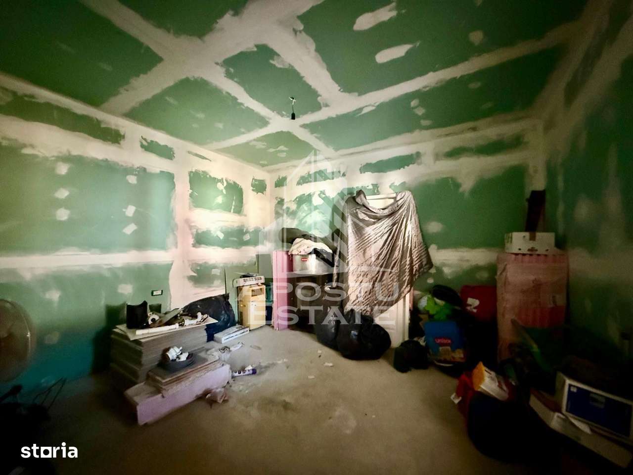 Apartament o camera, 31mp,curte comuna,zona Lunei - Imagine principală: 2/10