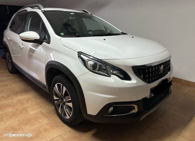 Peugeot 2008 1.2 PureTech Allure - 3