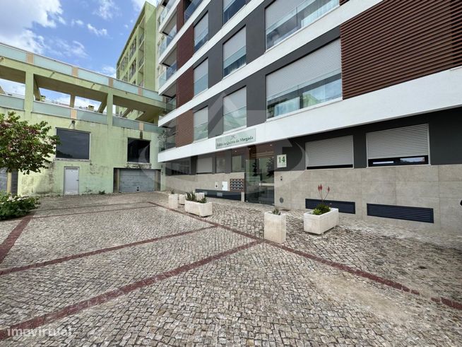 Apartamento T4 seminovo com terraço, no Parque das Oliveiras em Cam...-39