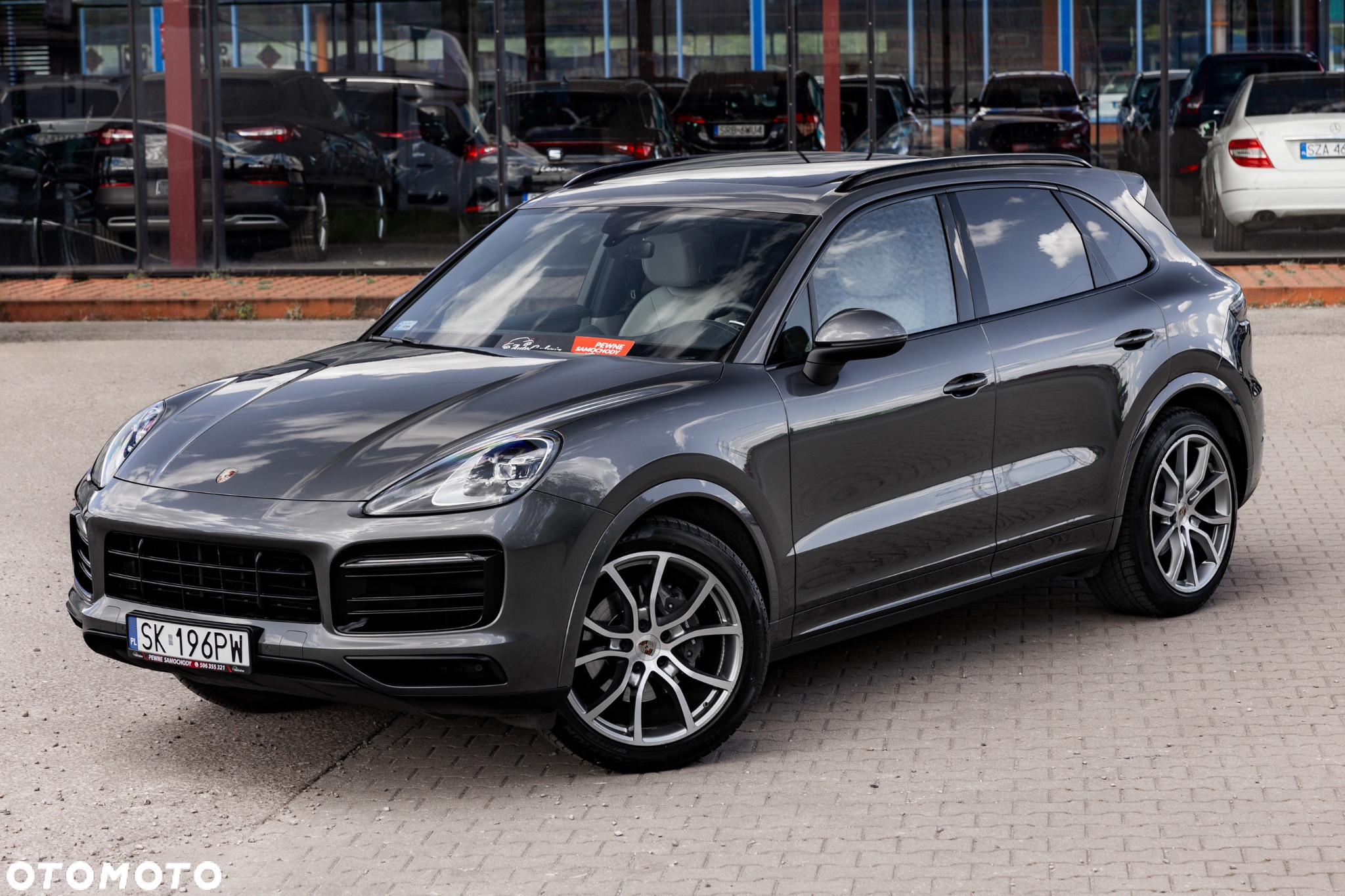 Porsche Cayenne Coupe Platinum Edition - 3